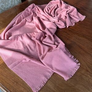 Large cashmere scarf